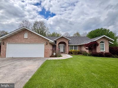 209 James Ct