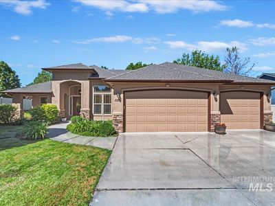 1121 Regency Way
