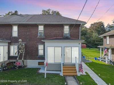 27 Loomis Park