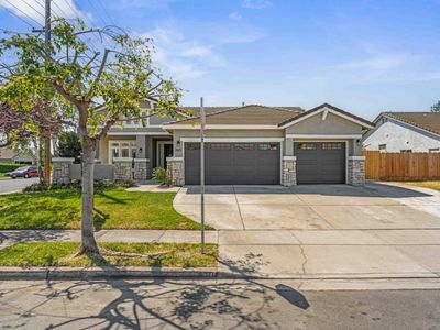 360 Sunbird Dr