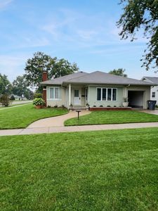 Property at 501 9th Ave, De Witt, IA