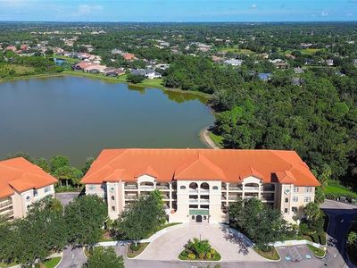 7612 LAKE VISTA COURT #203