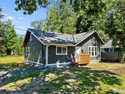 601 Croft Ave W