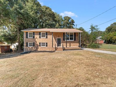 Property at 106 Woodridge Dr, Warner Robins, GA