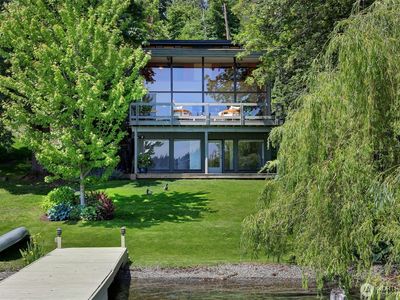 7716 Seward Park Avenue S