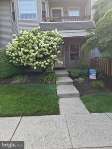 3803 Waltham Ct