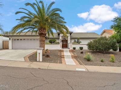 1129 E FOREST HILLS Drive