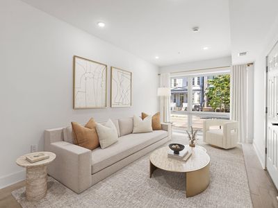 1001 Summit Ave #1
