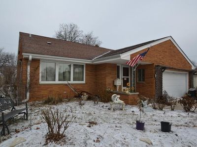 1716 Manitoba AVENUE