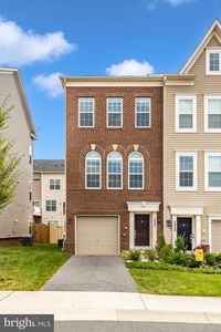5961 Whelan Ln
