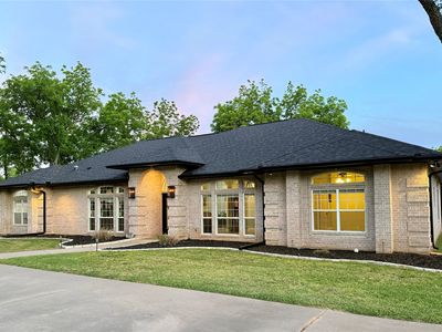 9908 Air Park Dr