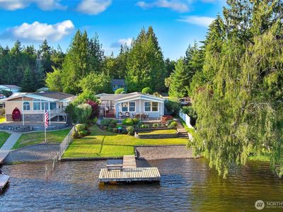 90 SE Crescent Drive