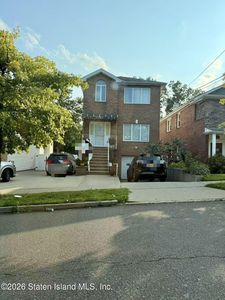118 Guyon Ave