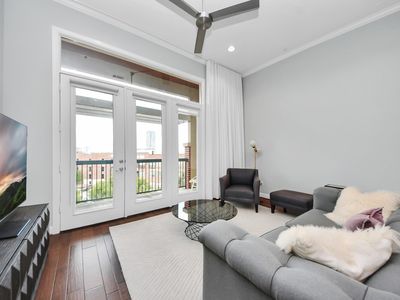 300 Saint Joseph Pkwy APT 416