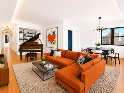 201 E 28th St #16AB