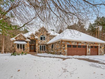 26563 Woodlands Pkwy