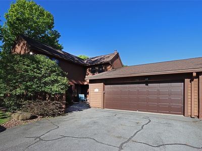 296 Higgins Dr
