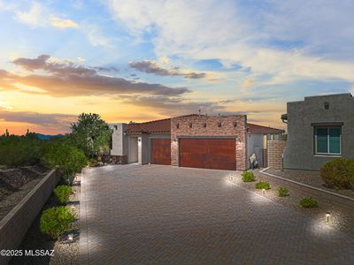 7106 W Foothills Acacia Pl