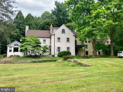 1 Windy Hill Ln