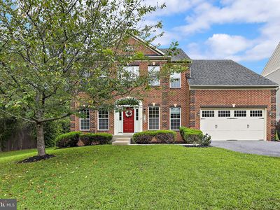 8552 Scholars Ln