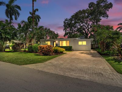 1528 NE 28th Drive