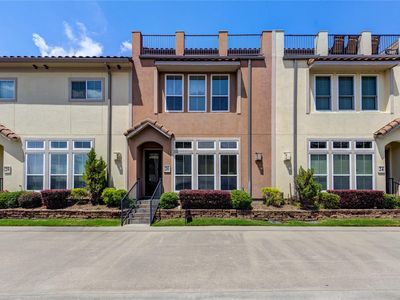 26 W Oaks Dr
