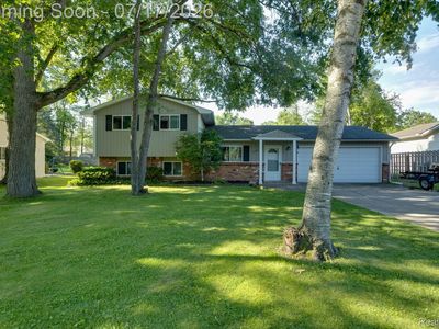 5535 Lake Vista Dr