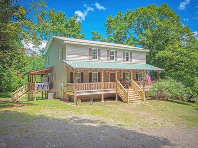 495 Dockery Ln