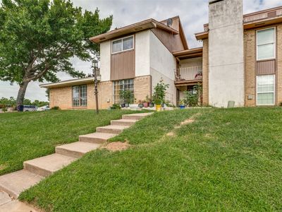 1402 S Carrier Pkwy APT 202