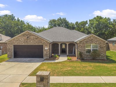 4702 Lakeshore Dr