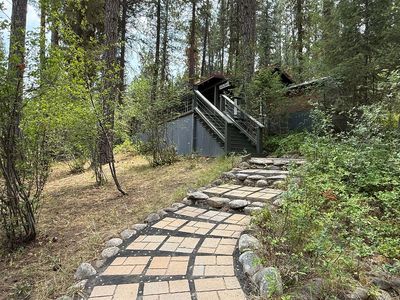118 Holiday Dr