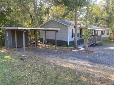 95 Waters Edge Ln