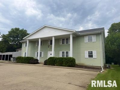 2811 Monmouth Ct