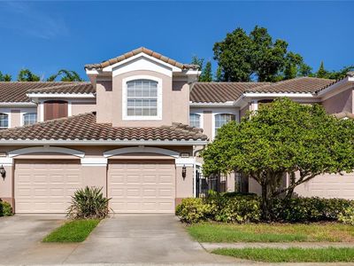 894 LANTERN WAY