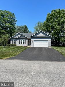 1014 Twin Ct
