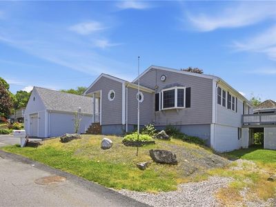 201 Randolph Ave