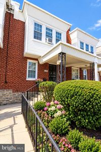 319 Milne St