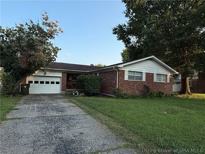 1018 Castlewood Drive