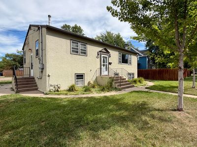 257 9th St SE