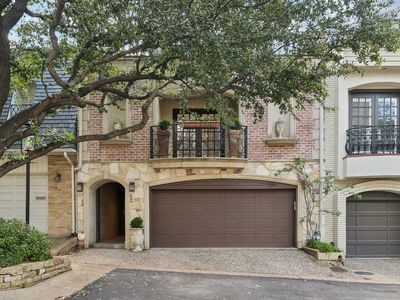 4656 Christopher Pl