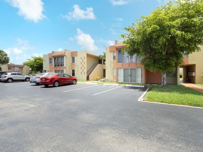 9350 W Flagler St APT 208B