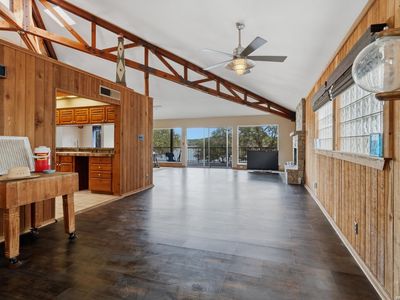 570 Rimrock Pass