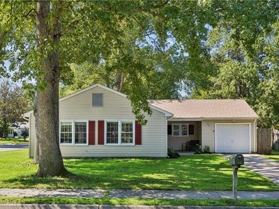 9 Westmont Dr