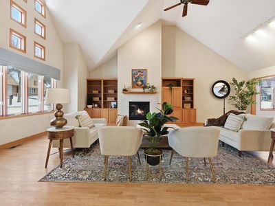 7911 Courtyard Drive