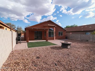 2403 E Calle Gran Desierto