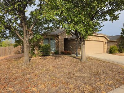 Property at 601 Crestview Ct, Saginaw, TX