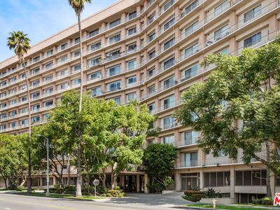100 S Doheny Dr APT 503