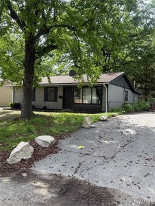 125 Saint Robert Dr