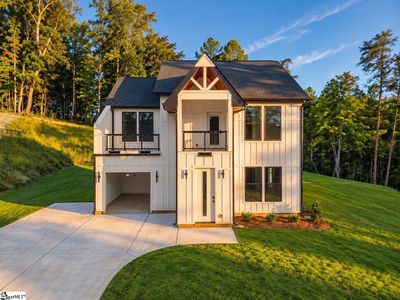 152 Boxwood Ln