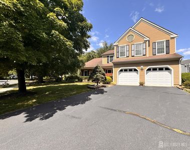 2 Monroe Ct